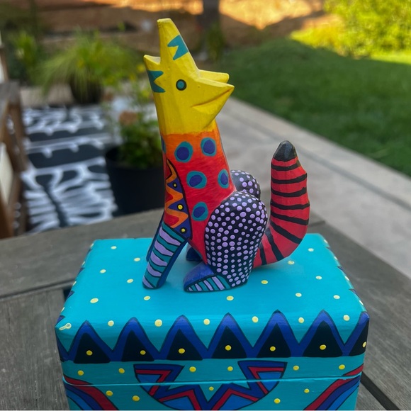 Mexican Folk Art Alebrije Coyote Hand Painted Wood Carved Trinket Box - Picture 2 of 10
